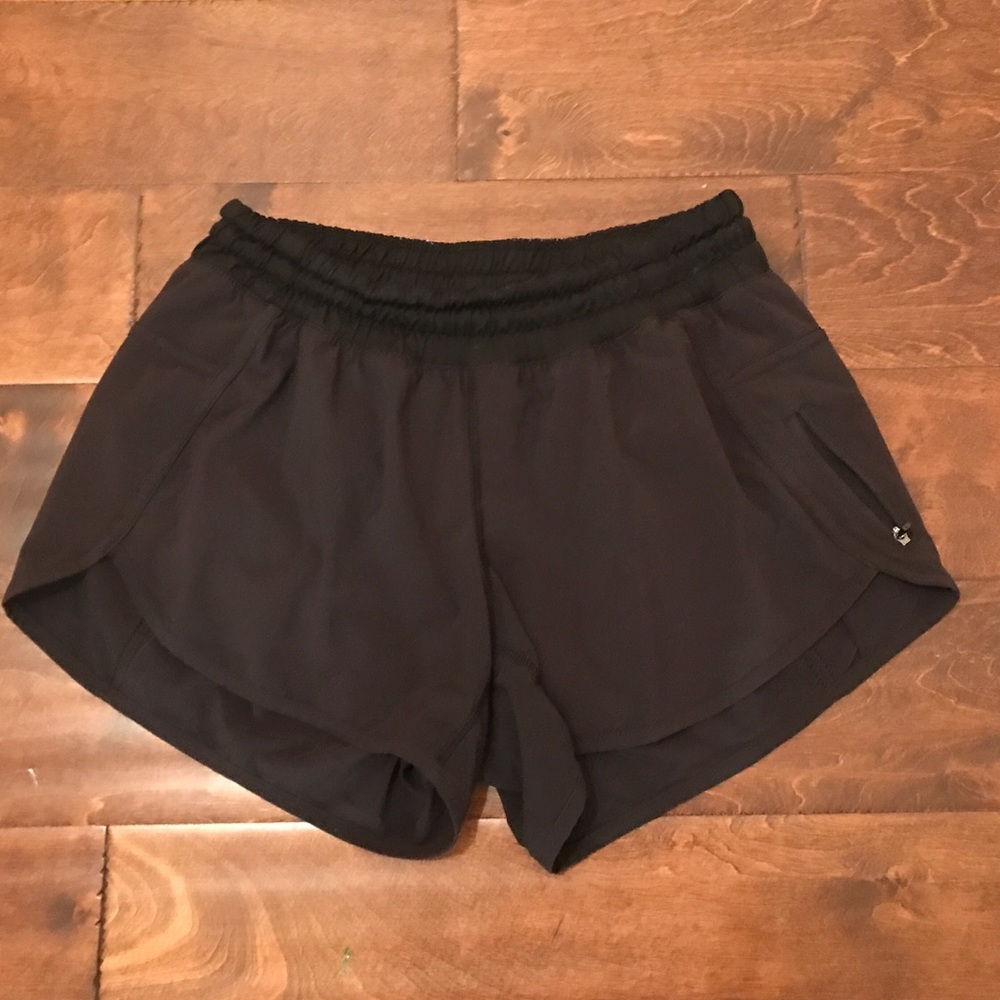 Lululemon Tracker IV shorts