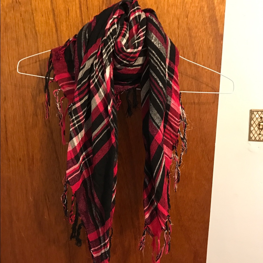 Plaid scarf with fringe detail, from Arden B