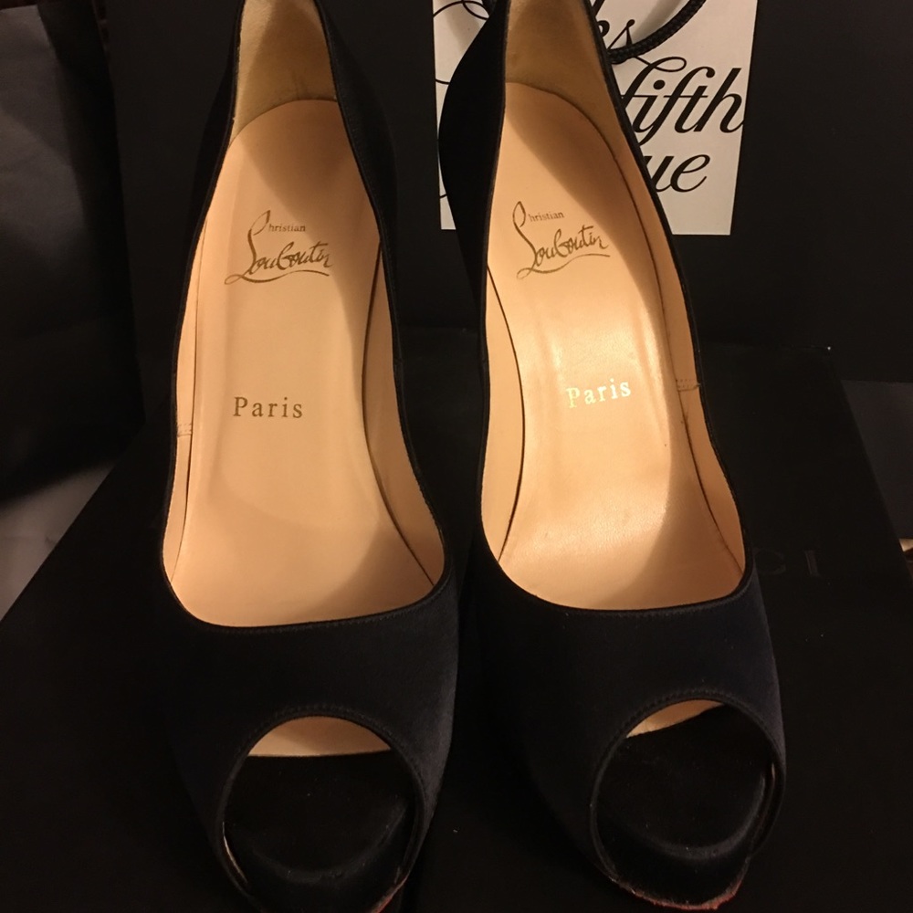 Black platforms
