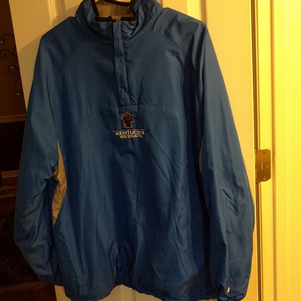 Mens Kentucky windbreaker