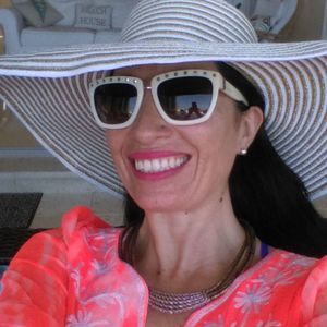 Meet your Posher, Lorena