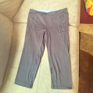 Fila Cropped Athletic Pants