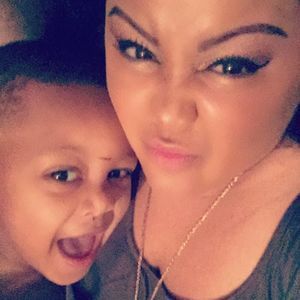 Meet your Posher, Marisa