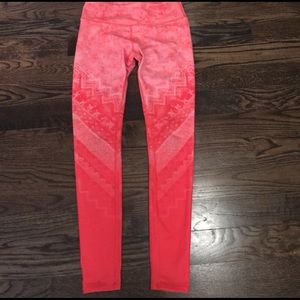 Alo airbrush poppy gradient legging