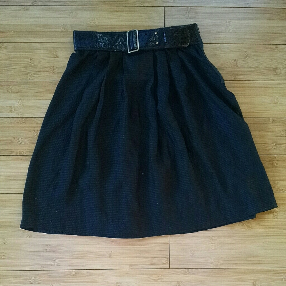 Moving sale! Make offer! Black skirt 100% silk