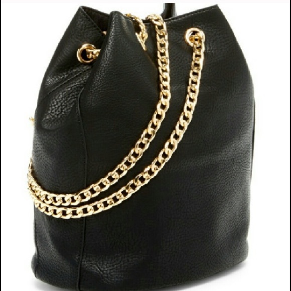 LAST ONE❣️Black Maisie Bucket Crossbody Bag - Picture 2 of 3