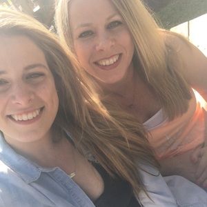 Meet your Posher, Christy