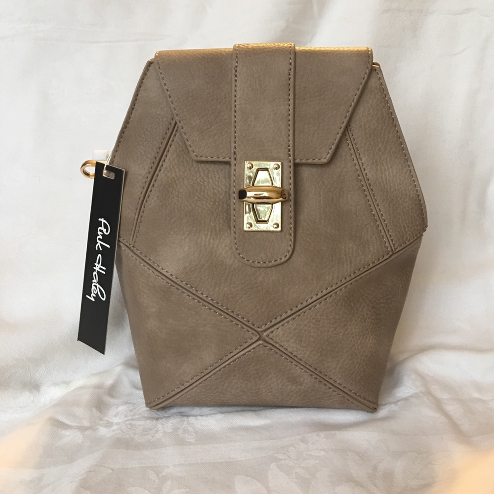 ONLY 1 left❣️ Taupe Front Lock Patch - Picture 4 of 4