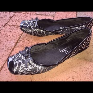 Sam & Libby Black Ballet Flats