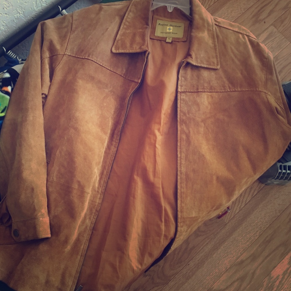 Boston Harbor Coat. Suede. Great condition.
