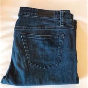Dark denim skinnies 🎀