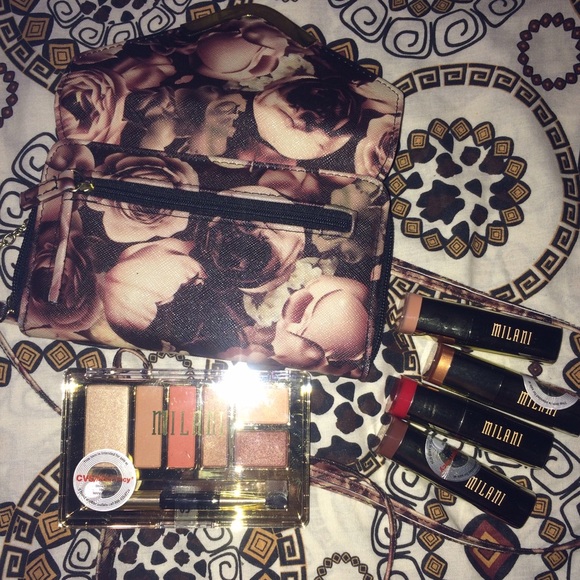 Beautiful cross body mini purse - Picture 3 of 3