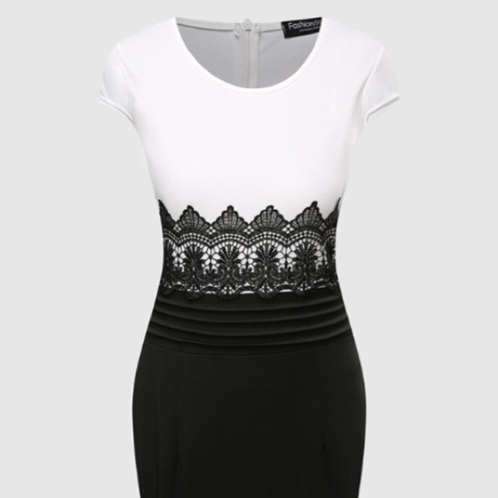 Color Block Dress w/ Lace Detail Waist
