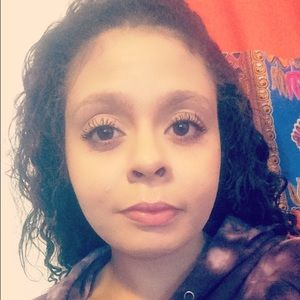 Meet your Posher, Marissa