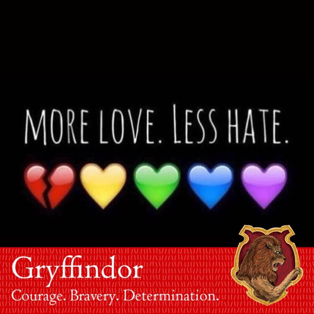 Meet your Posher, Elise