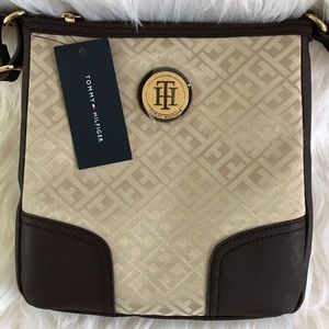 ‼️ new with Tags ‼️ Tommy Hilfiger Crossbody ‼️