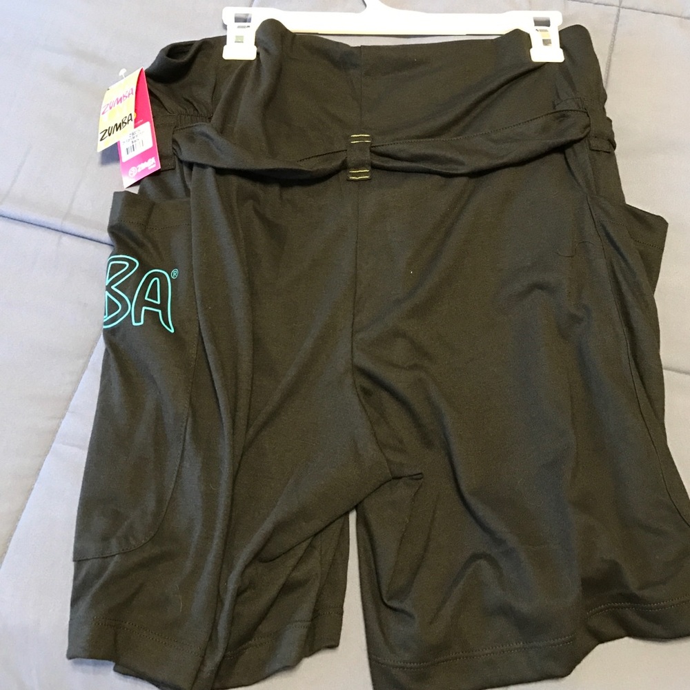 Zumba wear Oh, Rion's belted shorts black medium