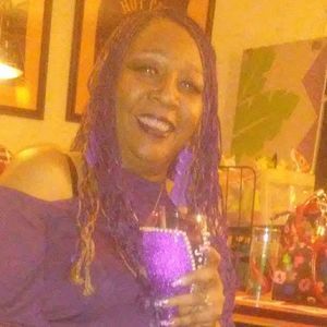 Meet your Posher, Toya