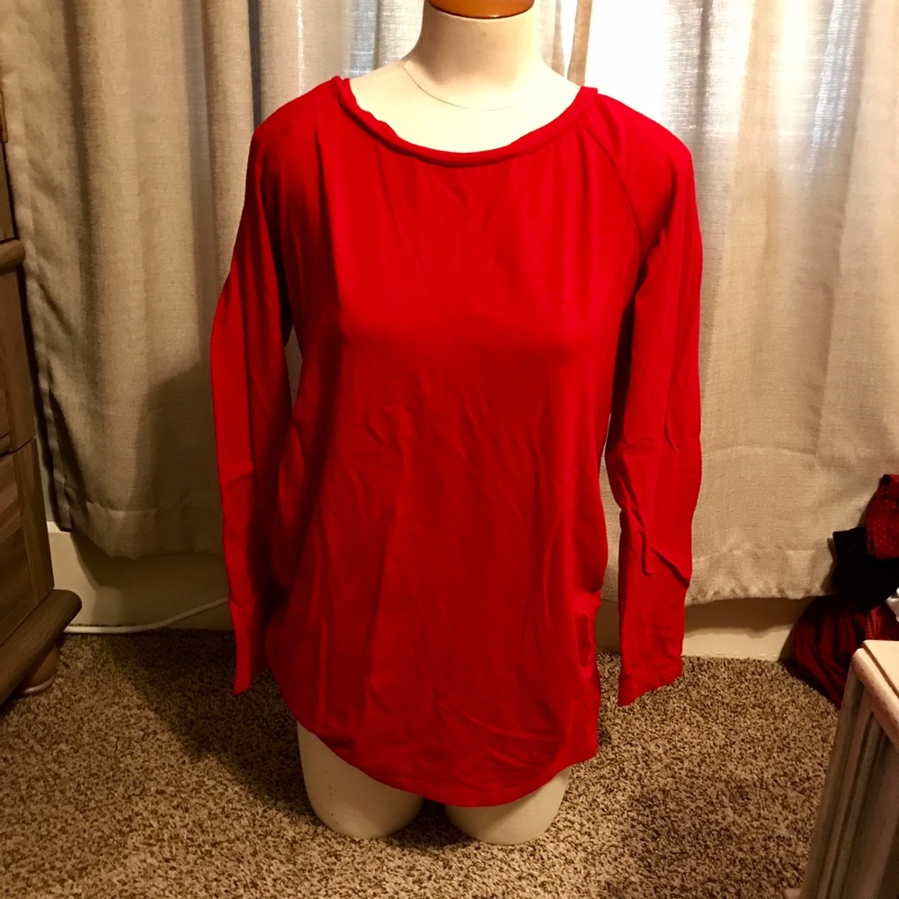 Red long sleeve maternity top