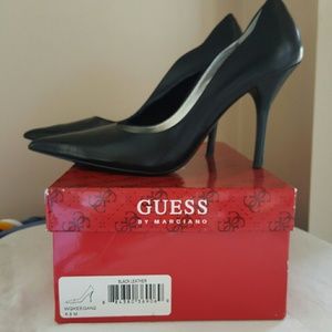 Guess Pointy Toe Pumps Size 6.5 M