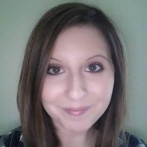 Meet your Posher, Leanne