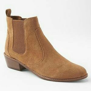 Gap Suede Chelsea Boots Size 7