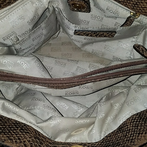 Michael Kors Purse - Picture 3 of 4