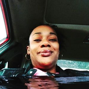 Meet your Posher, Eboney