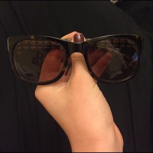 Tory Burch Sunglasses!