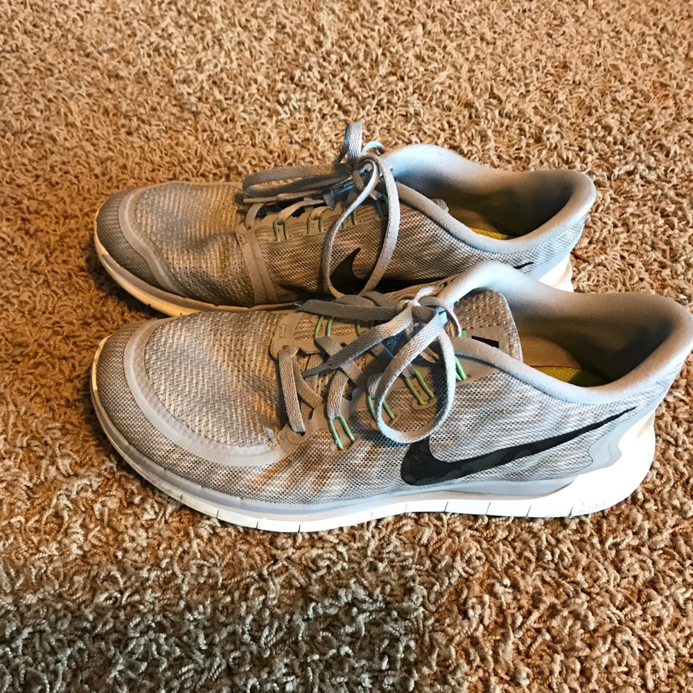 Nike free runs 5.0