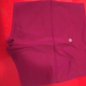 Lululemon Boogie shorts plum. Size 6