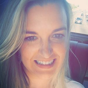 Meet your Posher, Courtney