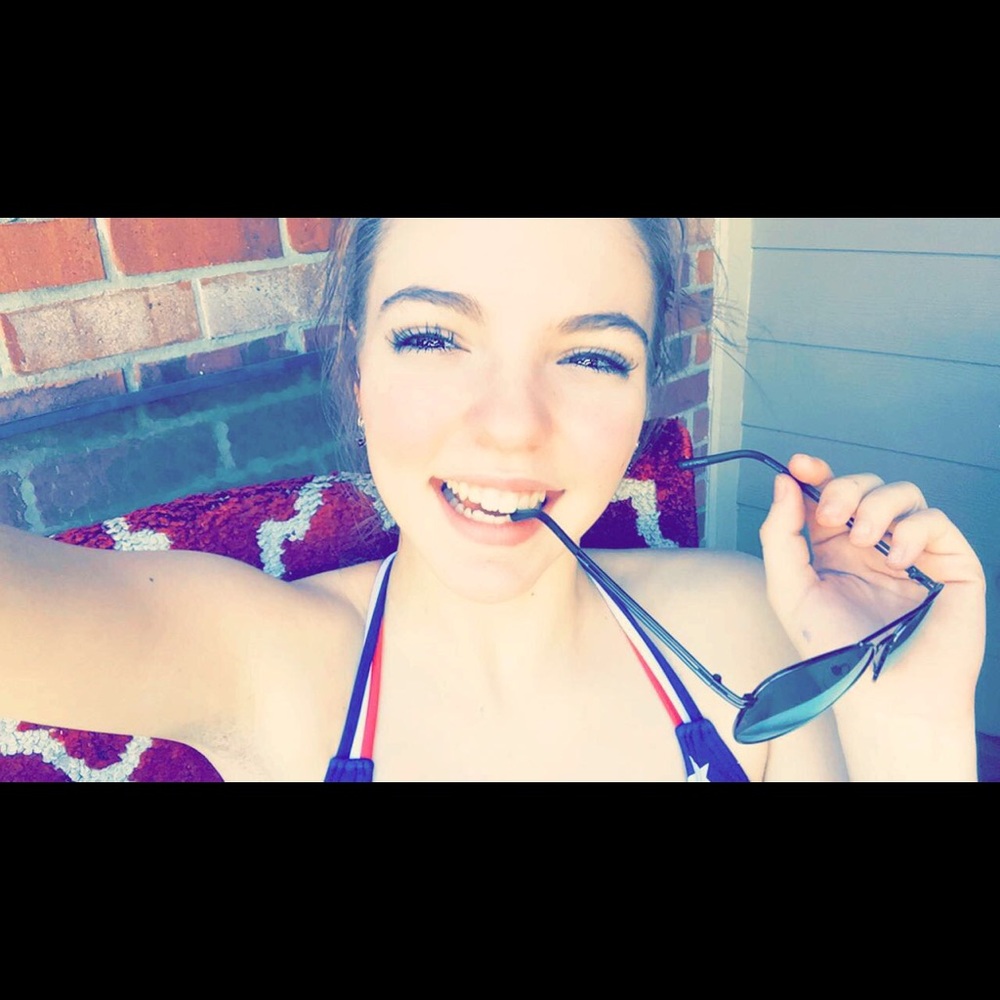 Meet your Posher, Anna