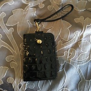 Brahmin wristlet