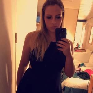 Meet your Posher, Riley