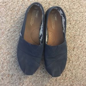 Navy blue TOMS