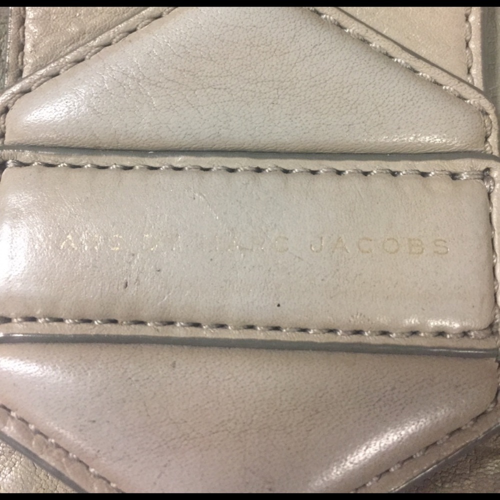 Satchel - Picture 2 of 4