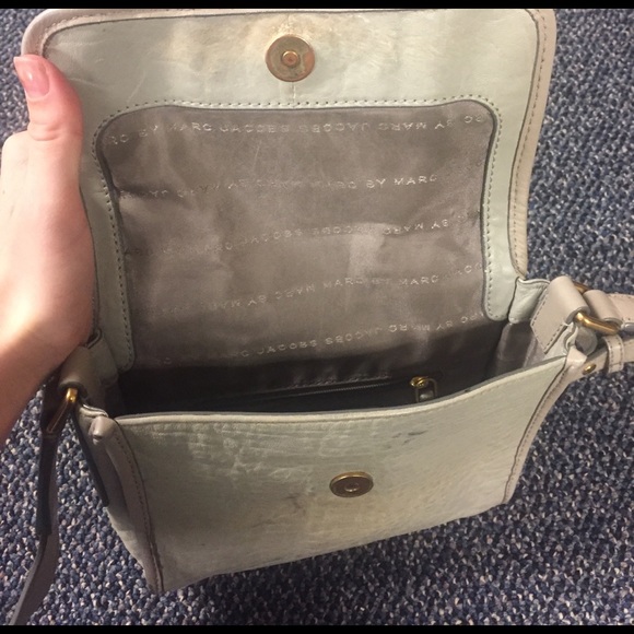 Satchel - Picture 3 of 4