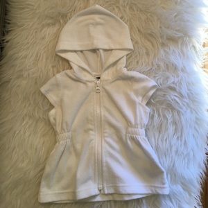 ☀️Old Navy Terrycloth Cover-Up☀️0-3mo.