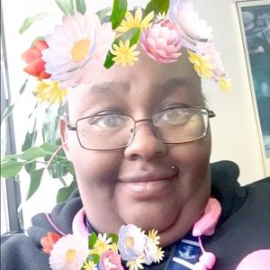 Meet your Posher, Natasha