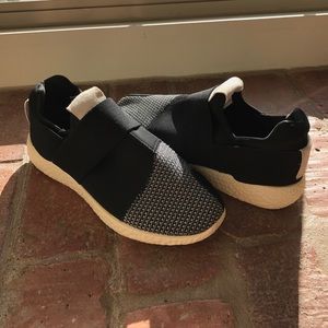 Slip on sneakers