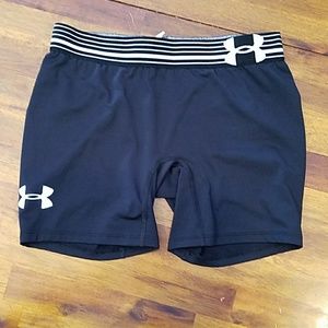 Youth large under armour shorts