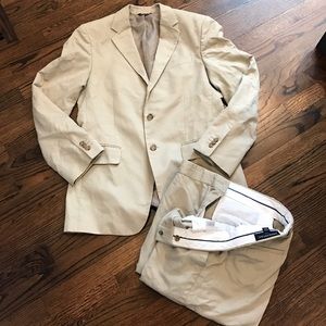Men's Banana Republic tan suit - 40R
