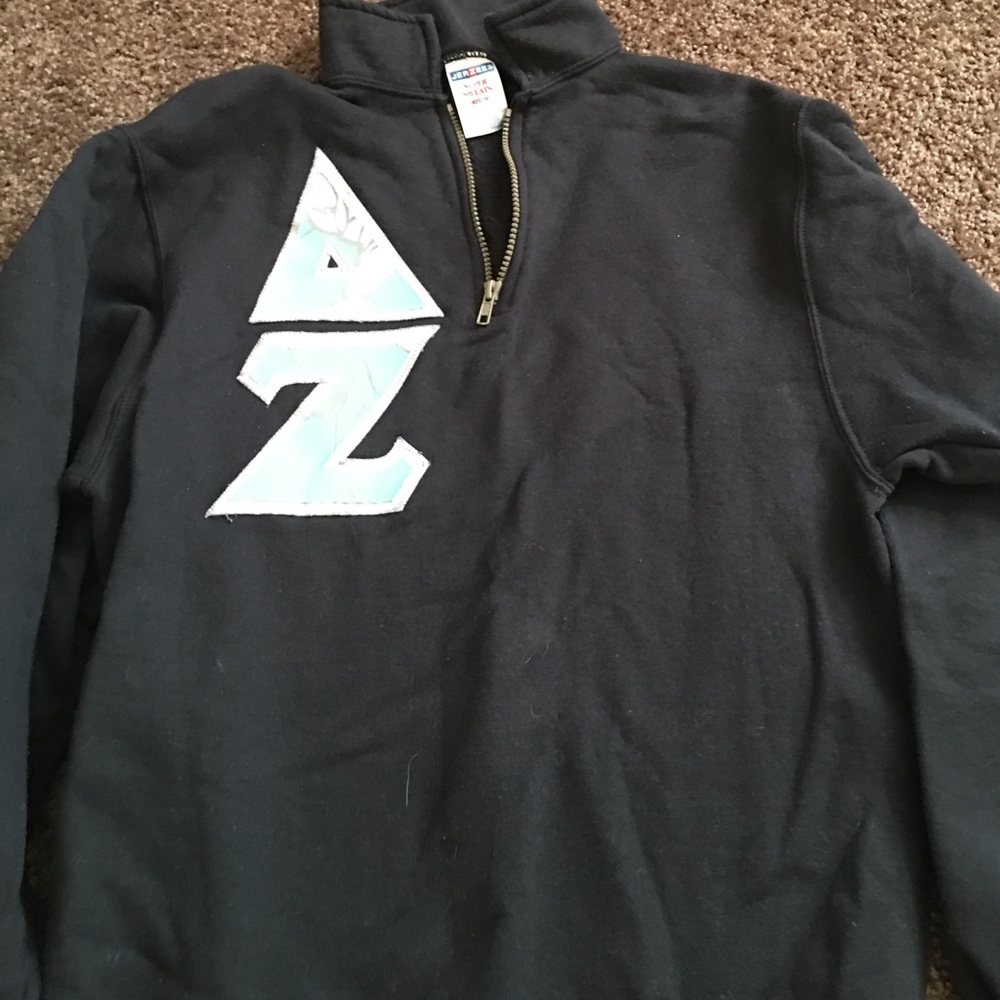 Delta Zeta quarter zip!