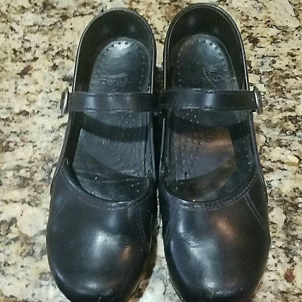 Black Dansko shoes
