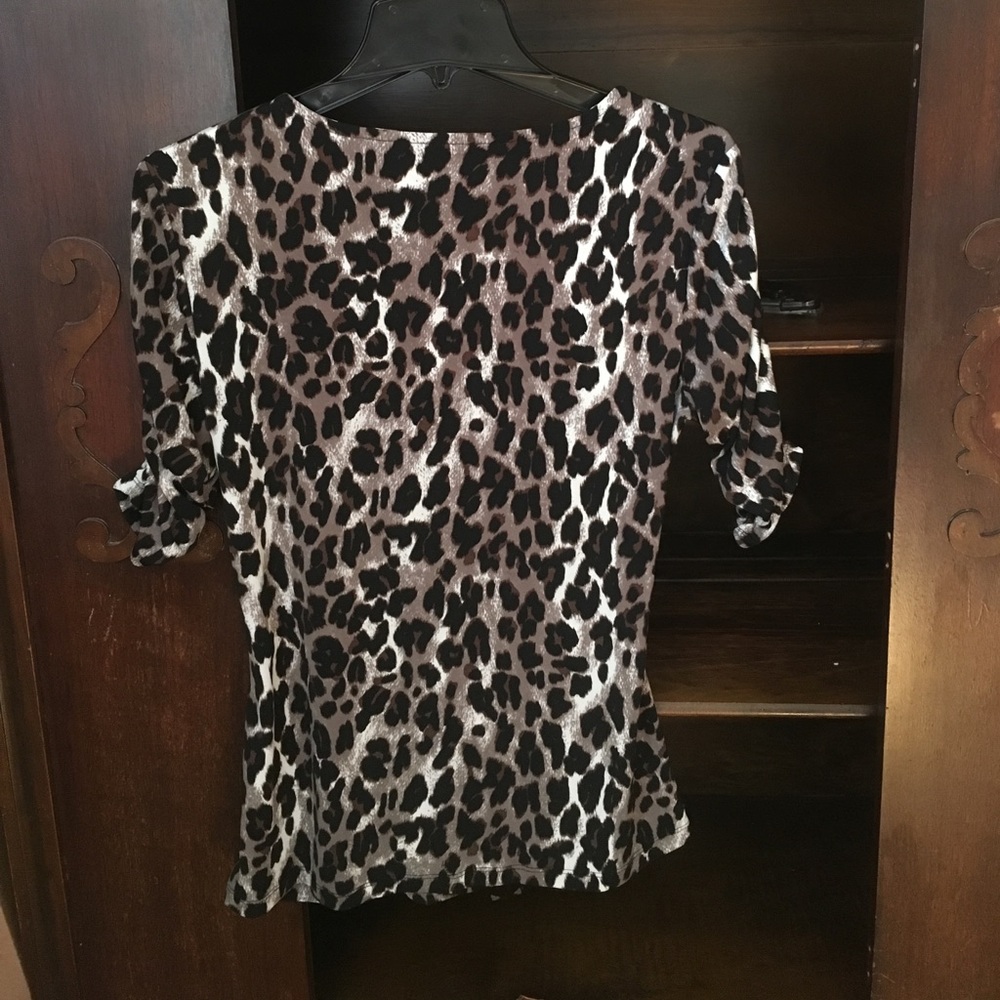 Leopard Print Top - Picture 2 of 5