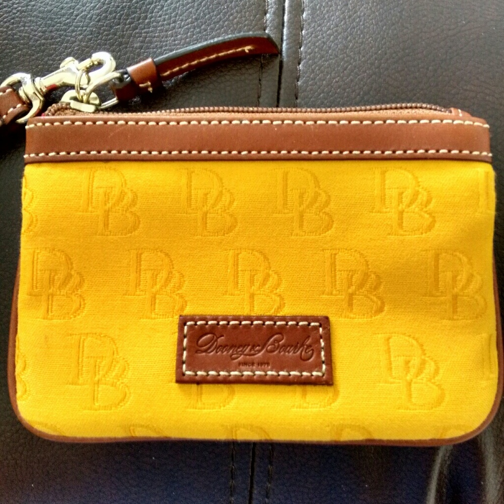 NEW Dooney & Bourke wallet/wristlet