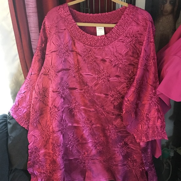 Tops - Cute plus size shirt