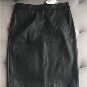 Women's faux leather skirt