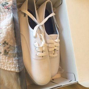 White Keds new in Box